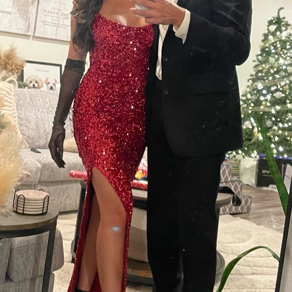 Embellished Corset Gown in Red - Picture 4 of 5